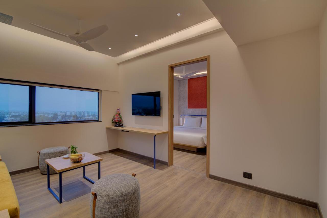 7 Apple Hotel Nashik Esterno foto